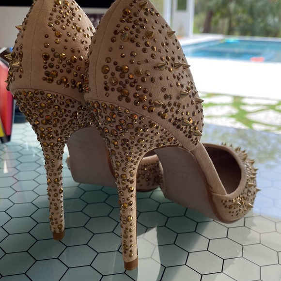 Zara: vamp shoe with studded heel - Picture 4 of 12